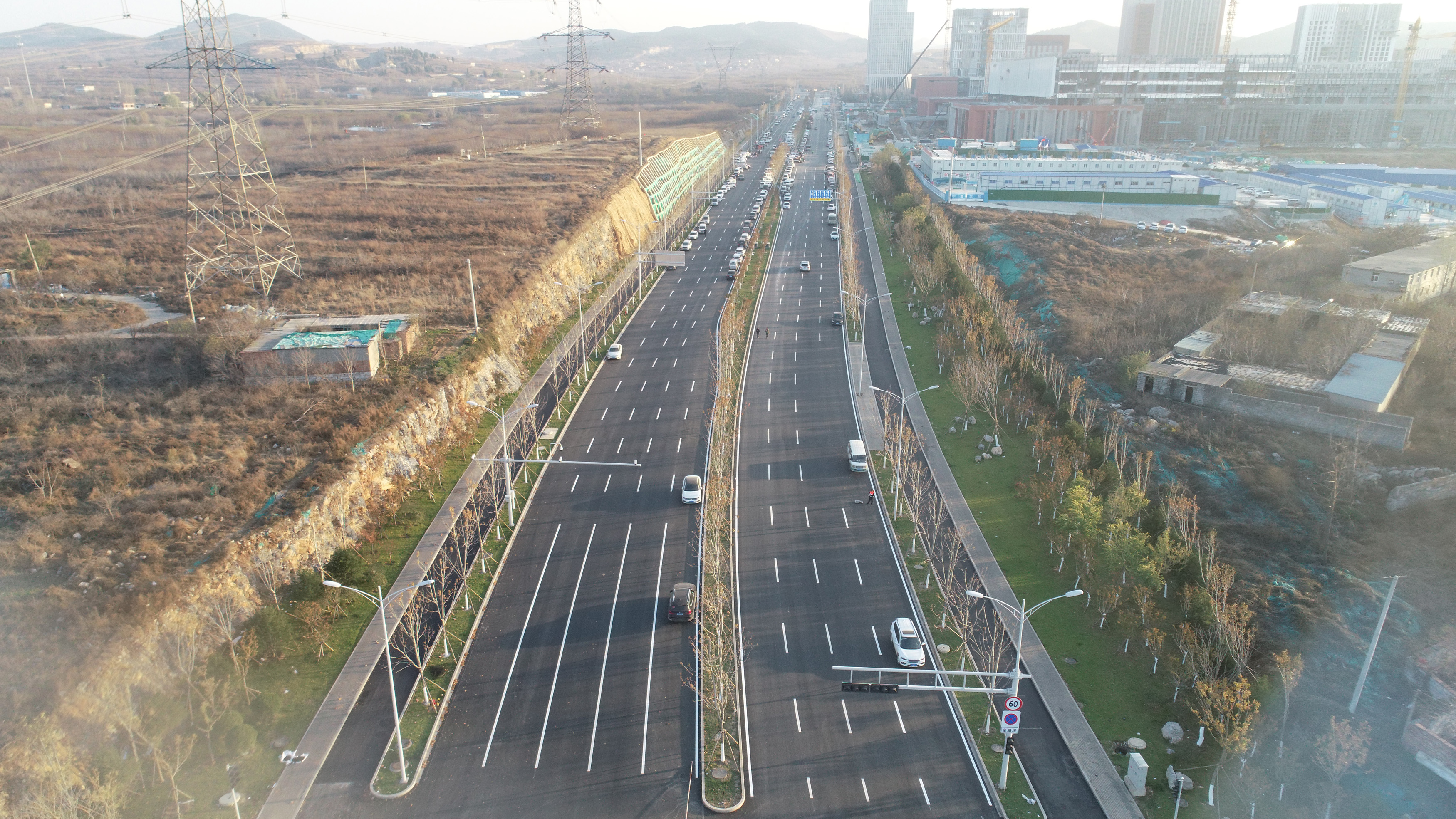 濟南市春博路（經十路至旅游路）道路建設工程